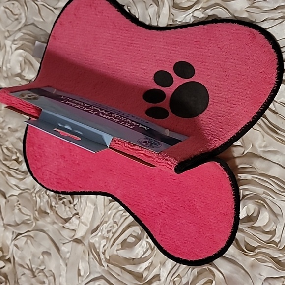 Pet Feeding Mat Pink Non Slip Mat / Placemat Mat - New. - Picture 3 of 8